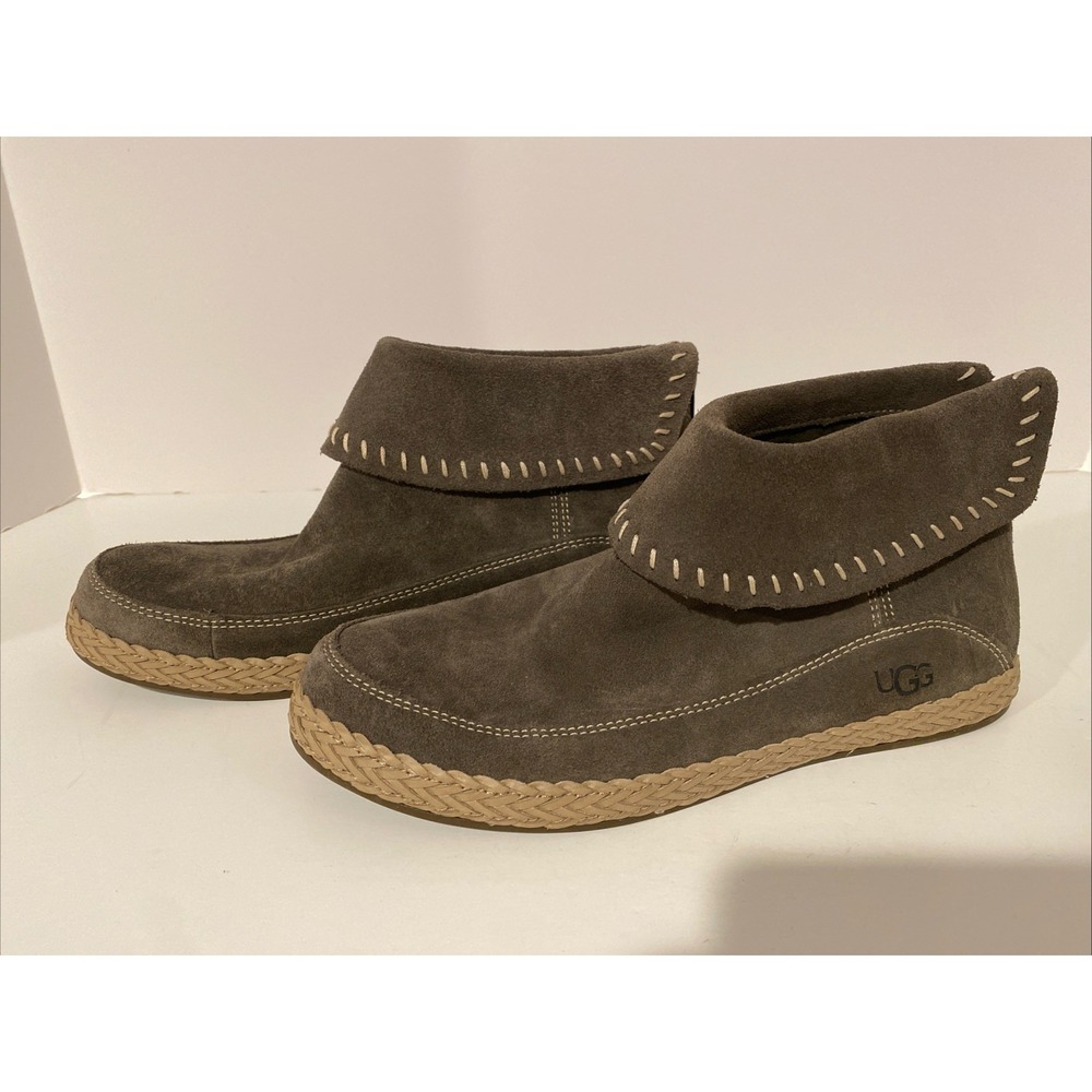 UGG Varney Casual Boots size 7.5 Gray Suede‎ Moccasin Boot Braided Leather Trim